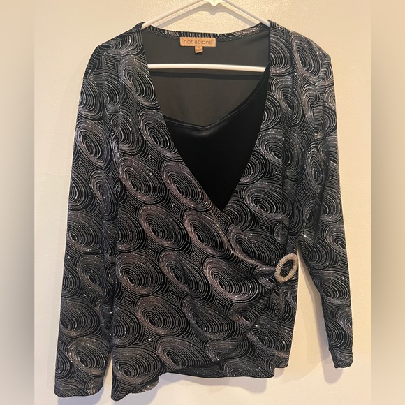 Notations Tops - Long sleeved blouse with Silver sparkle print